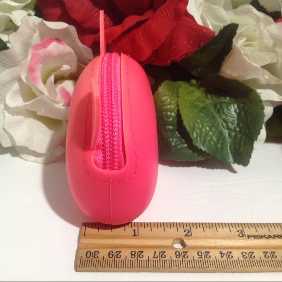 NWOT Silicone Coin Purse Pink Bear Face with Ears - Picture 10 of 10